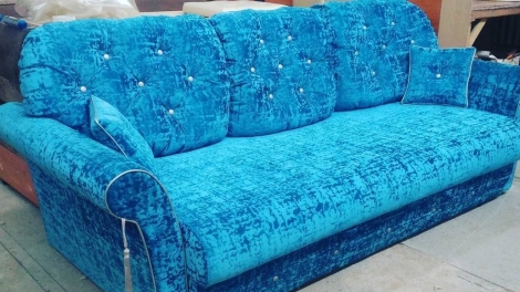 Прямой диван на заказ №7