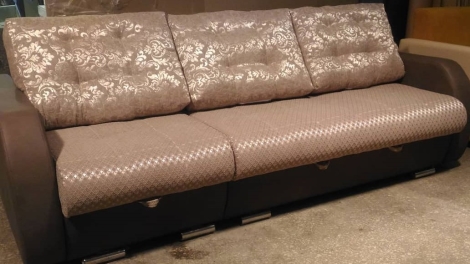 Прямой диван на заказ №6