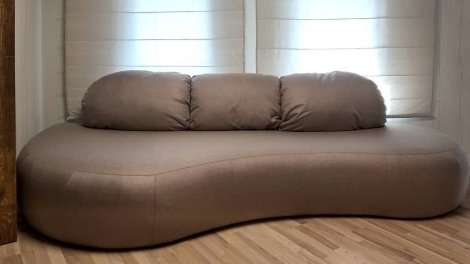 Прямой диван на заказ №8